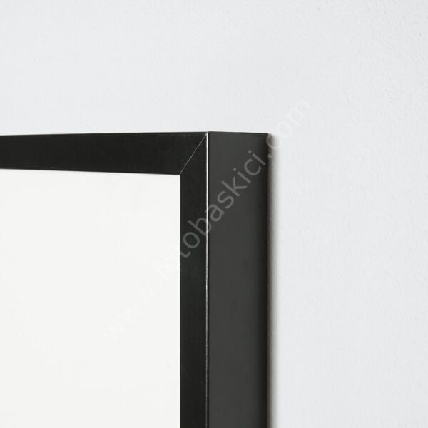 Ahşap Çerçeve Siyah 50x70 cm RIBBA
