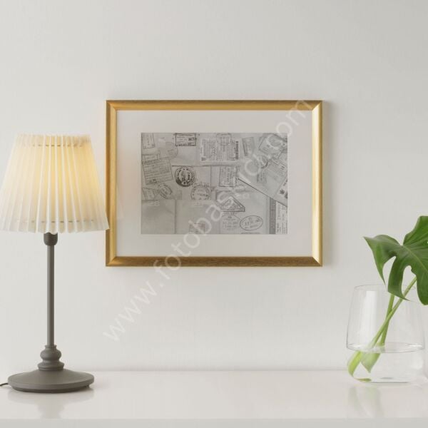 Altın Renk Çerçeve 30x40 cm SILVERHÖJDEN