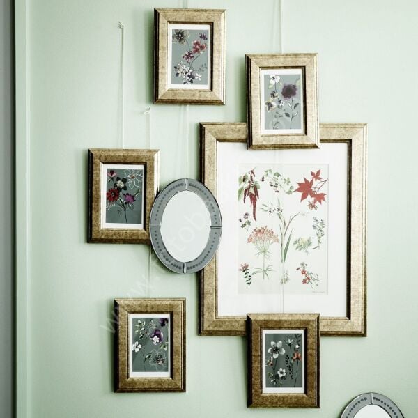 Altın Renk Çerçeve 30x40 cm VIRSERUM