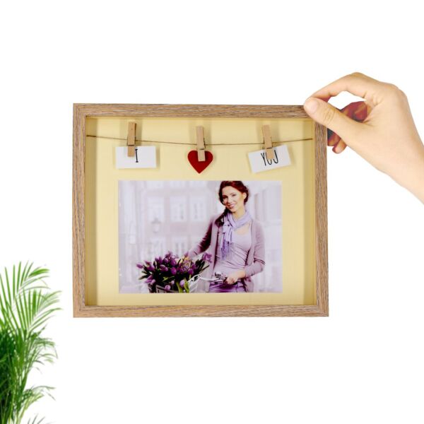 İpli Mandallı Ahşap Fotoğraf Çerçevesi 25x21 cm