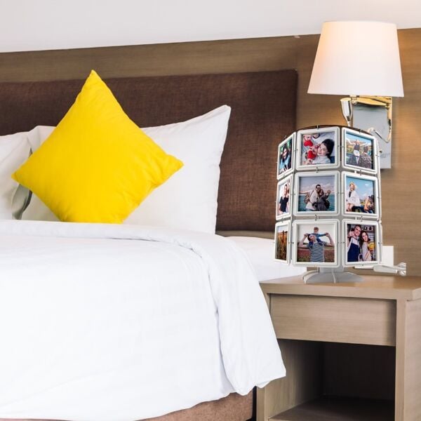 24 Fotoğraflı 360 Derece Dönen Ay Yıldız Yansıtmalı Abajur