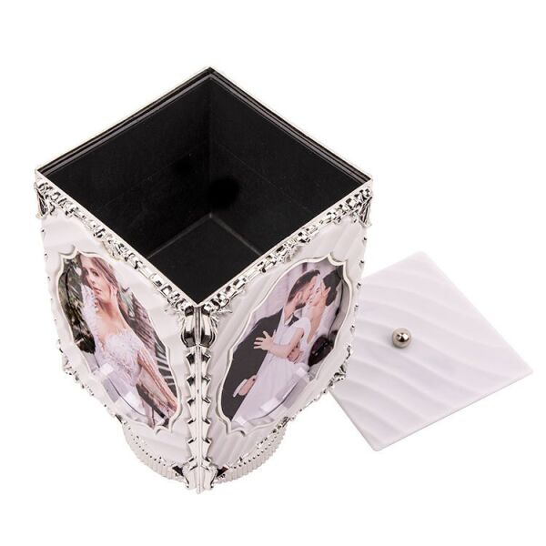 Kişiye Özel Fotoğraflı ve Müzikli Dönen Takı Mücevher Kutusu