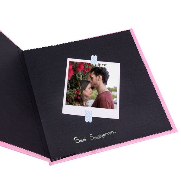 Pembe Kalpli PolaBook Siyah Anı Defteri 20x20 cm