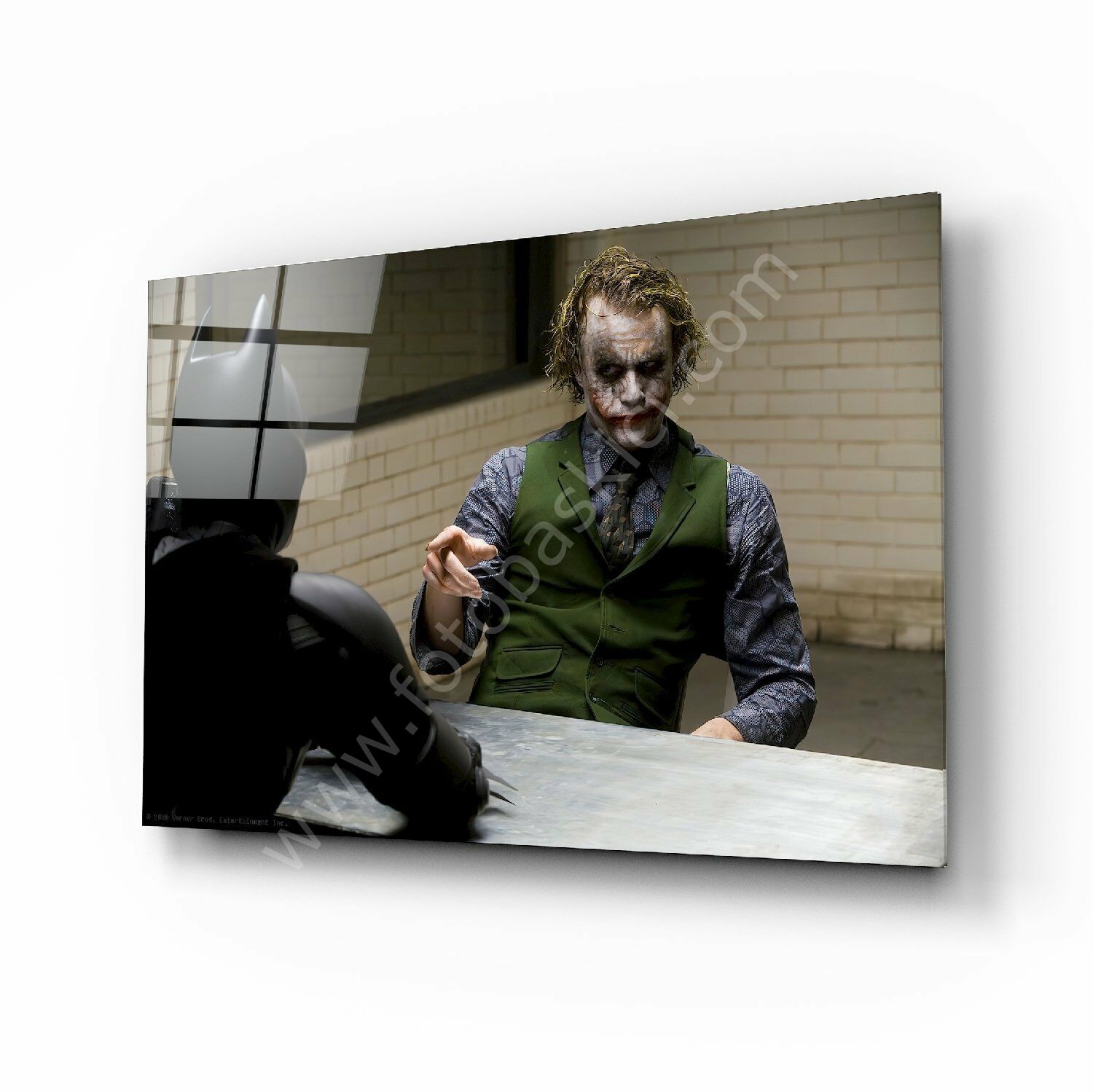 Joker Sorguda Cam Tablo