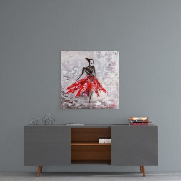 Kırmızı Etekli Kadın Cam Tablo