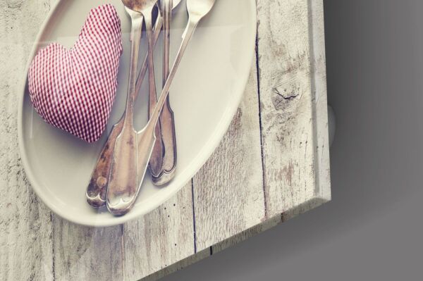 Sevgiyle Hazırlanan Tatlar Cam Tablo