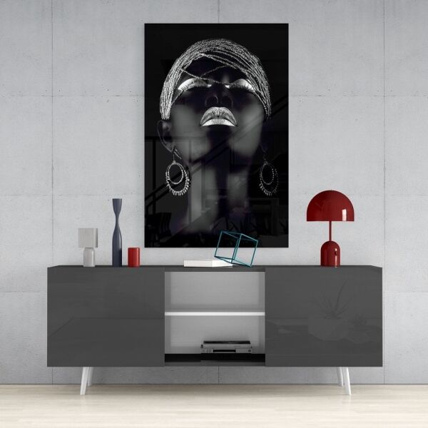 Gümüş Kadın Cam Tablo