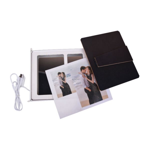 2 Fotoğraflı Sihirli Led Ayna Fotoğraf Çerçevesi 21x18 cm