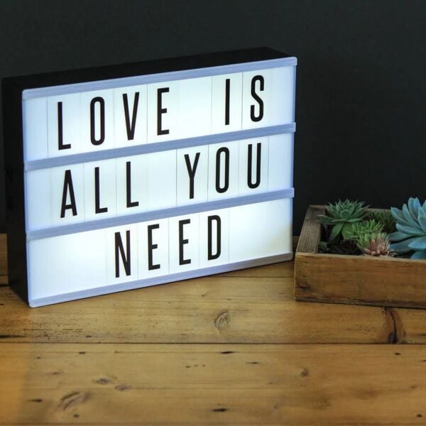 Kişiye Özel Büyük Boy Işıklı Pano (Lightbox)