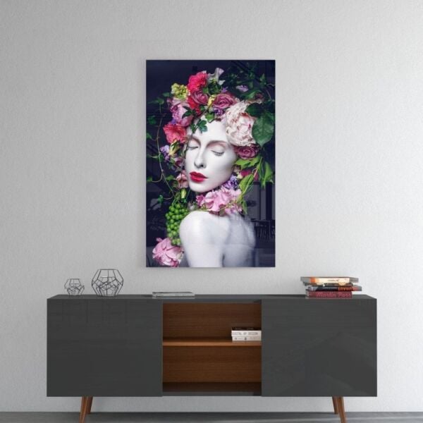 Çiçek ve Kadın Cam Tablo