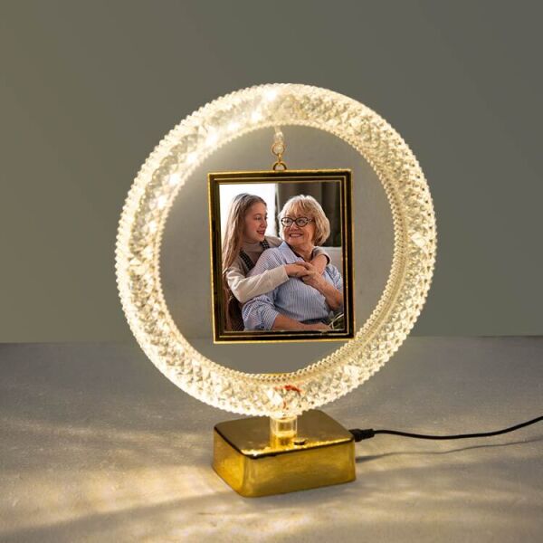 Led Işıklı Dikdörtgen Fotoğraf Çerçevesi 22x26 cm