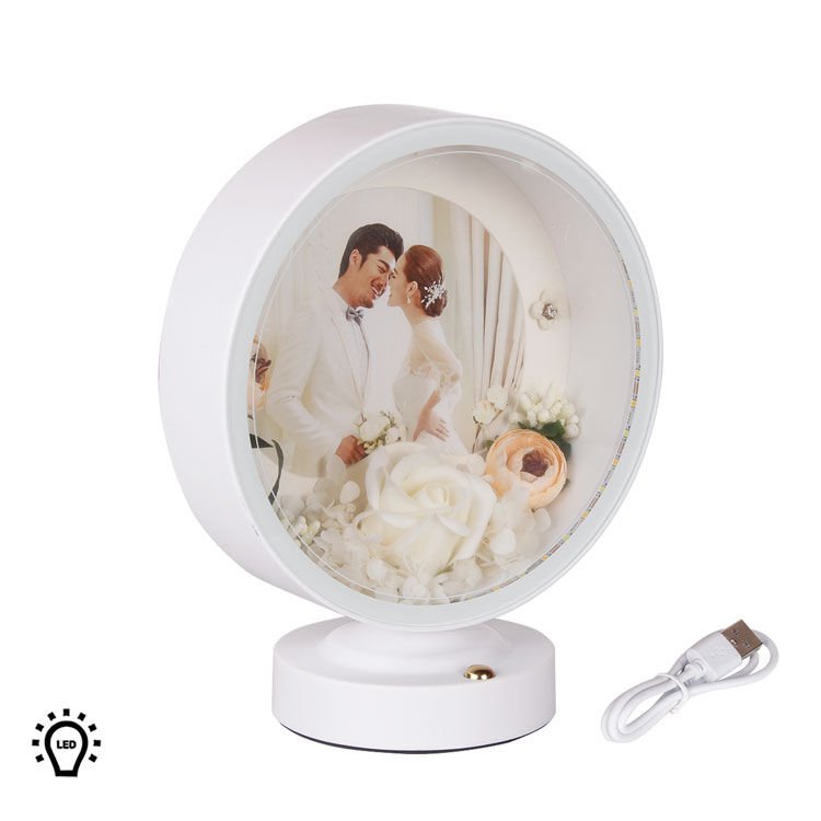 3D Led Işıklı Çiçek Aranjmanlı Yuvarlak Fotoğraf Çerçevesi 20x23 cm