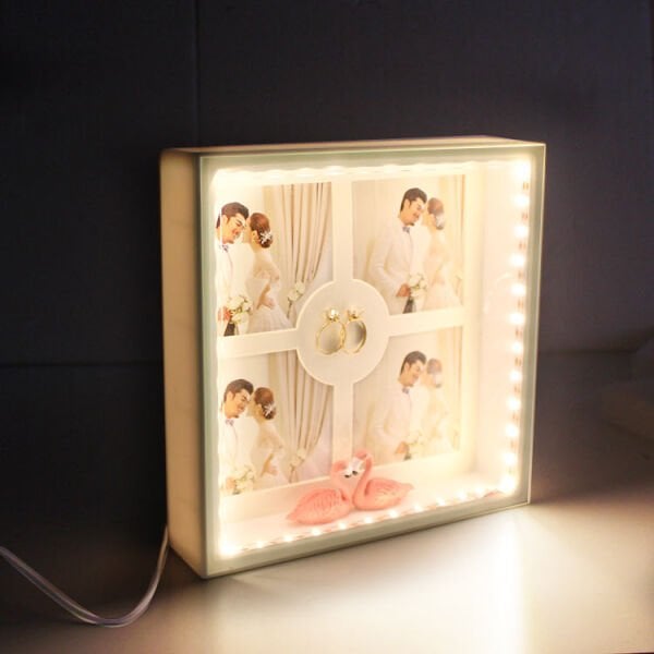 3D Led Işıklı Kuğulu Fotoğraf Çerçevesi 21x21 cm
