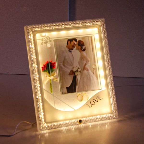 Ledli Love Fotoğraf Çerçevesi 22x27 cm