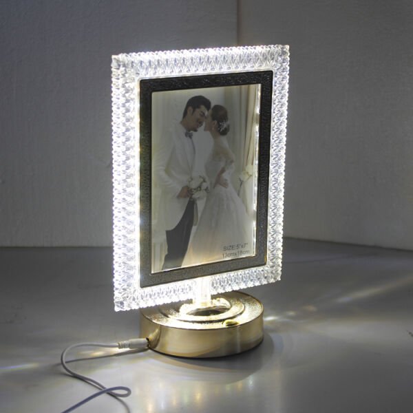 Ledli Fotoğraf Çerçevesi 17x26 cm