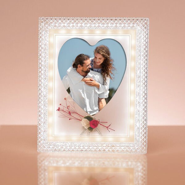 Led Işıklı Kalpli Kristal Fotoğraf Çerçevesi 20x25 cm