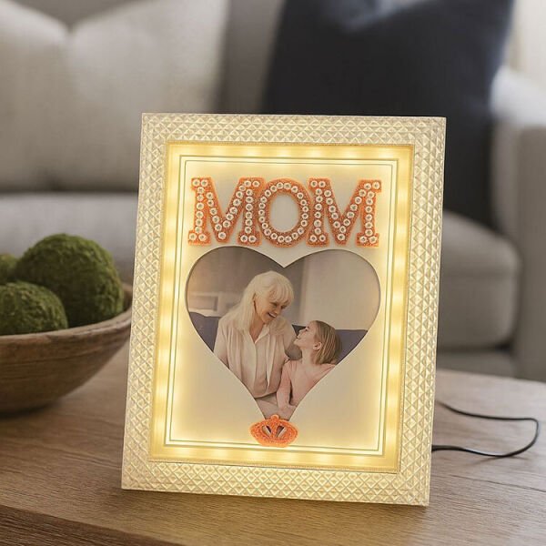 Led Işıklı Kalpli Kristal MOM Fotoğraf Çerçevesi 20x25 cm
