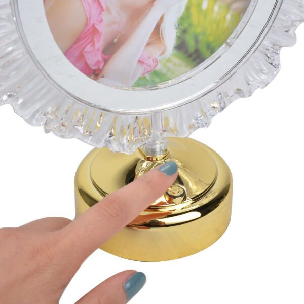 Led Işıklı Yuvarlak Kristal Fotoğraf Çerçevesi 20x26 cm