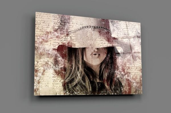 Şapkalı Kız Retro Cam Tablo