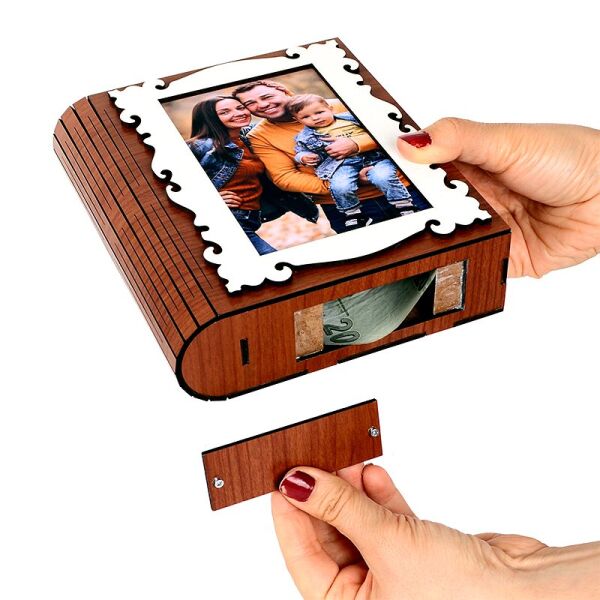 Kişiye Özel Fotoğraflı Ahşap Kumbara (Renk Seçenekli)