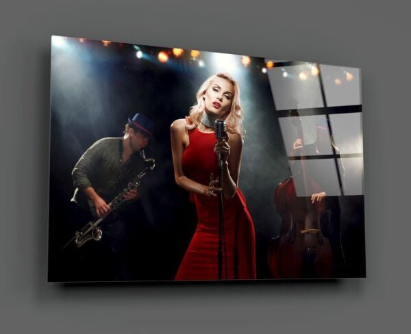 Kadın Müzisyen Cam Tablo