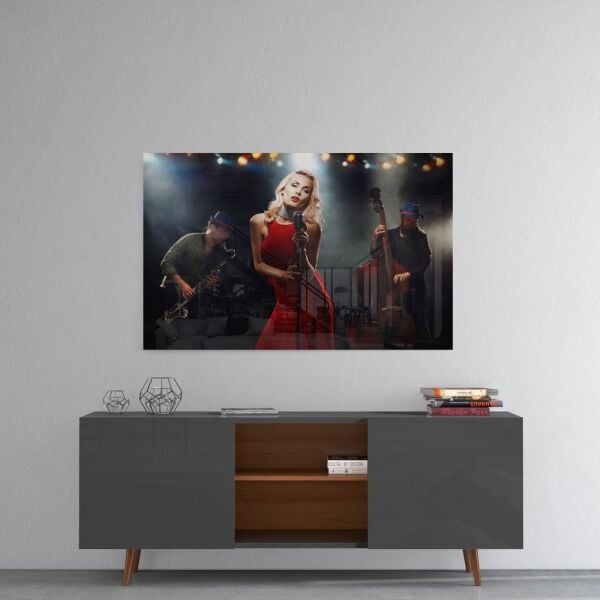 Kadın Müzisyen Cam Tablo