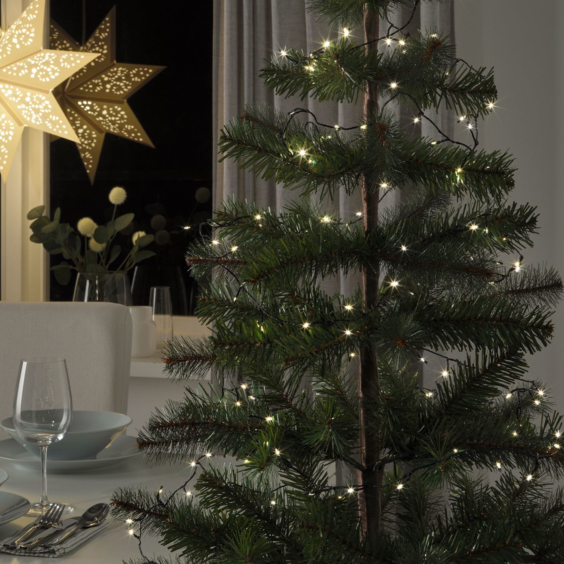 Aydınlatma Zinciri Siyah 100'lü Fişli 6 Metre