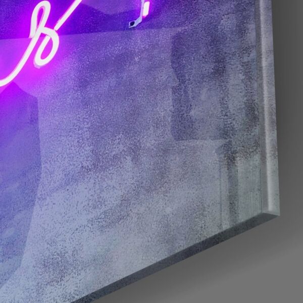 “Cheers” Cam Tablo